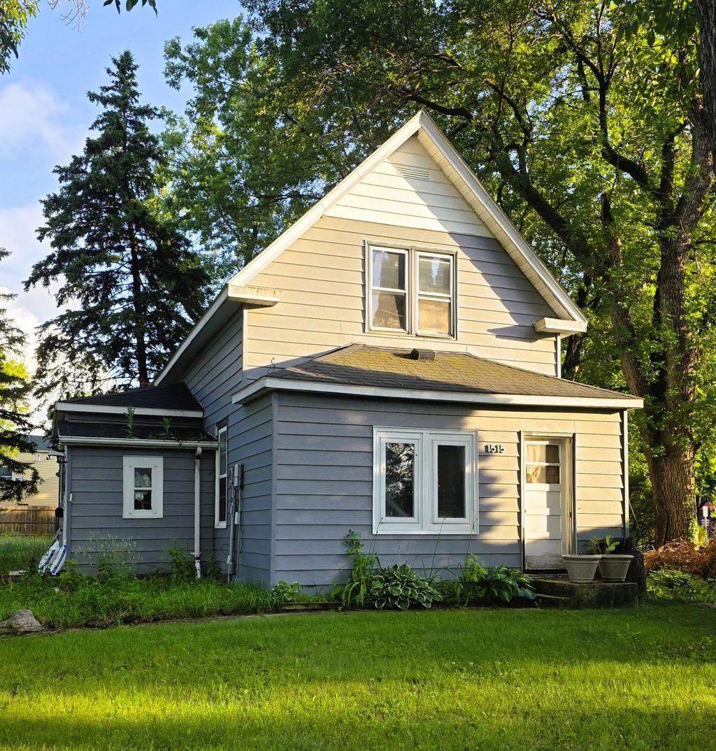 1515 Trott Avenue Sw, Willmar