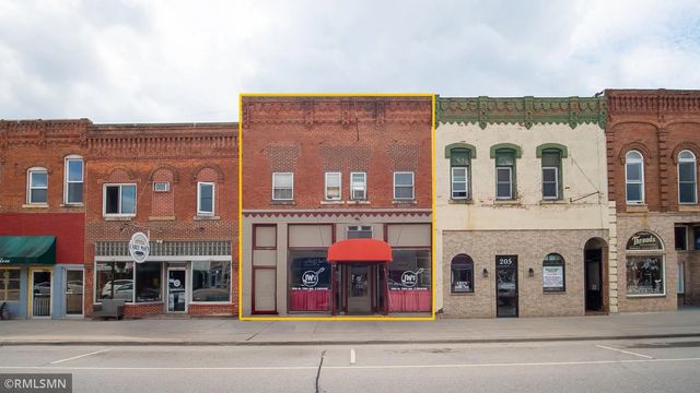 207 Main Street S, Chatfield