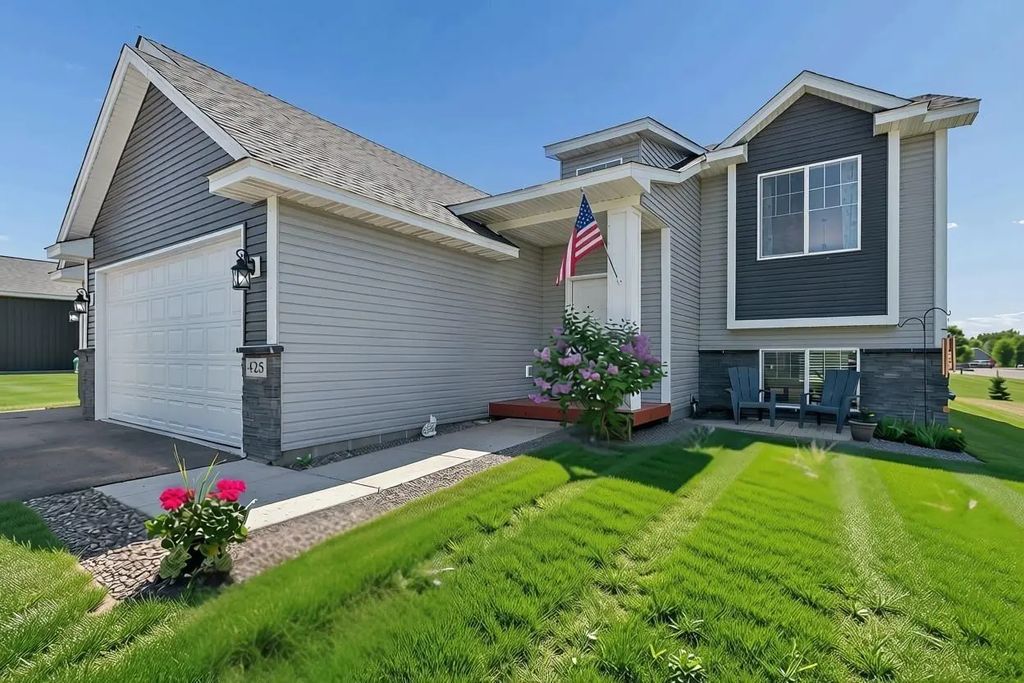 425 Eagle Street Nw, Isanti