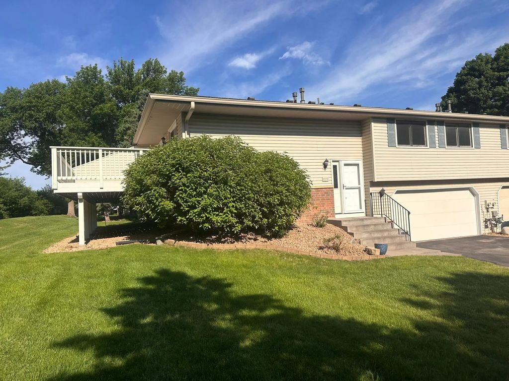 1113 E 145th Street, Burnsville