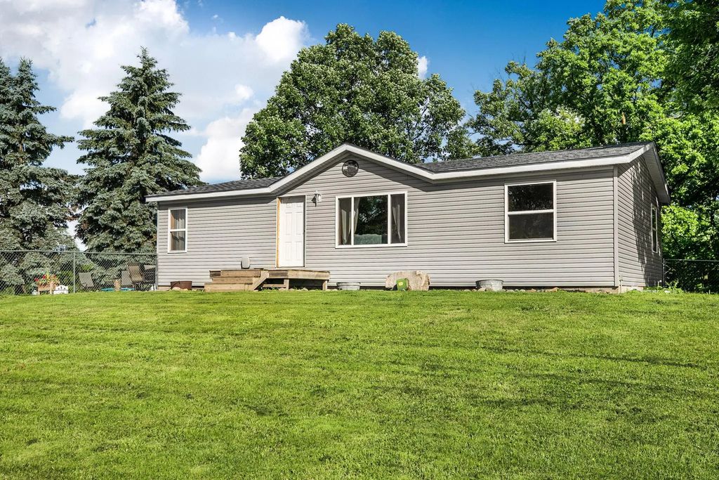 14991 55th Avenue, Milaca