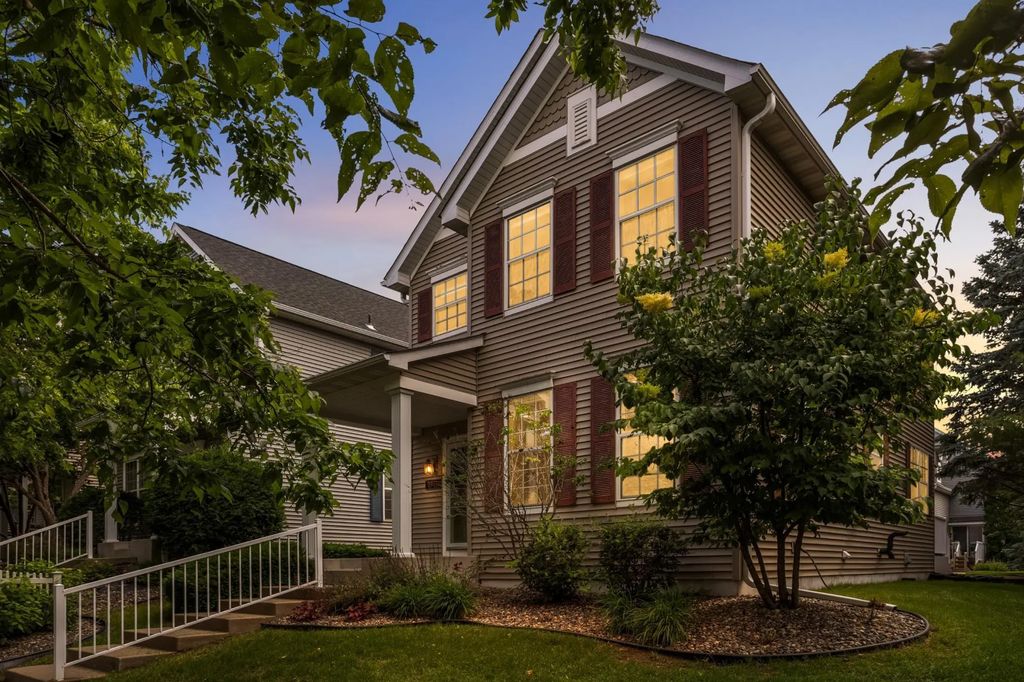 9771 Gable Drive, Eden Prairie