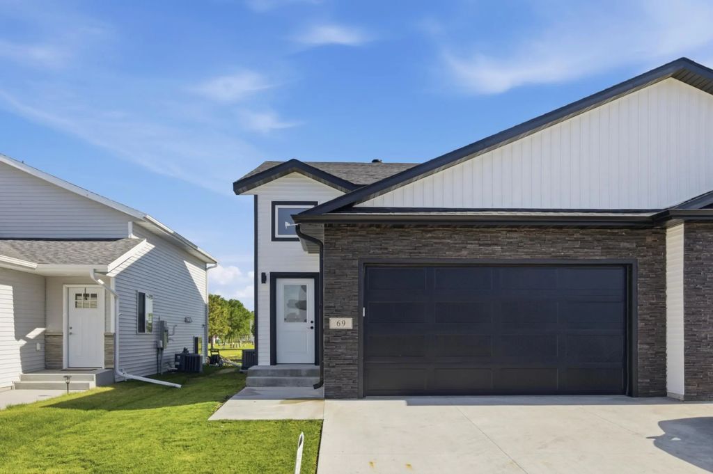 69 Cedar Drive, Mapleton