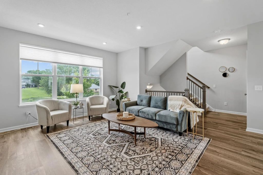 2857 Lexington Place N, Roseville