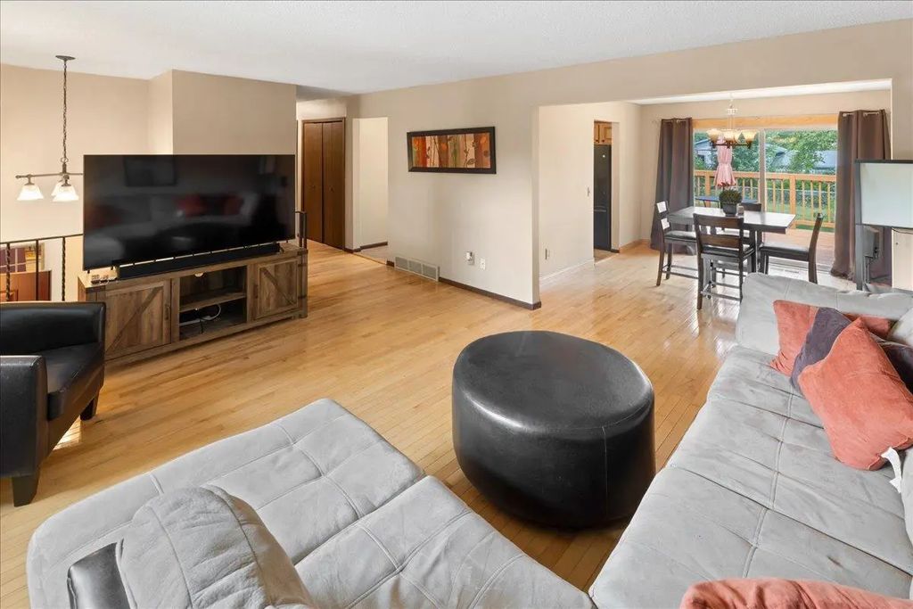 5121 148th Path W, Apple Valley