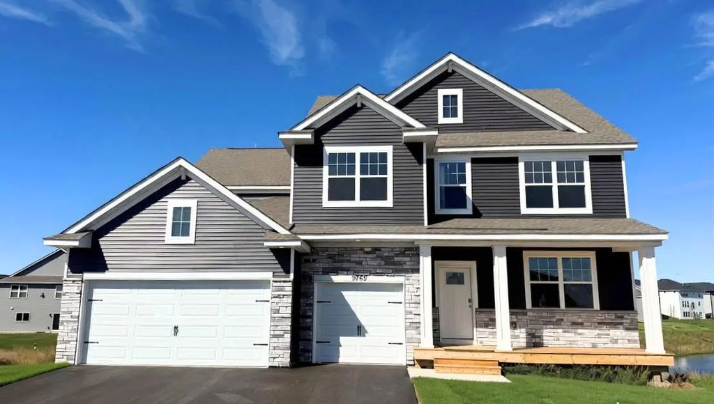 9760 47th Bay Ne, Saint Michael