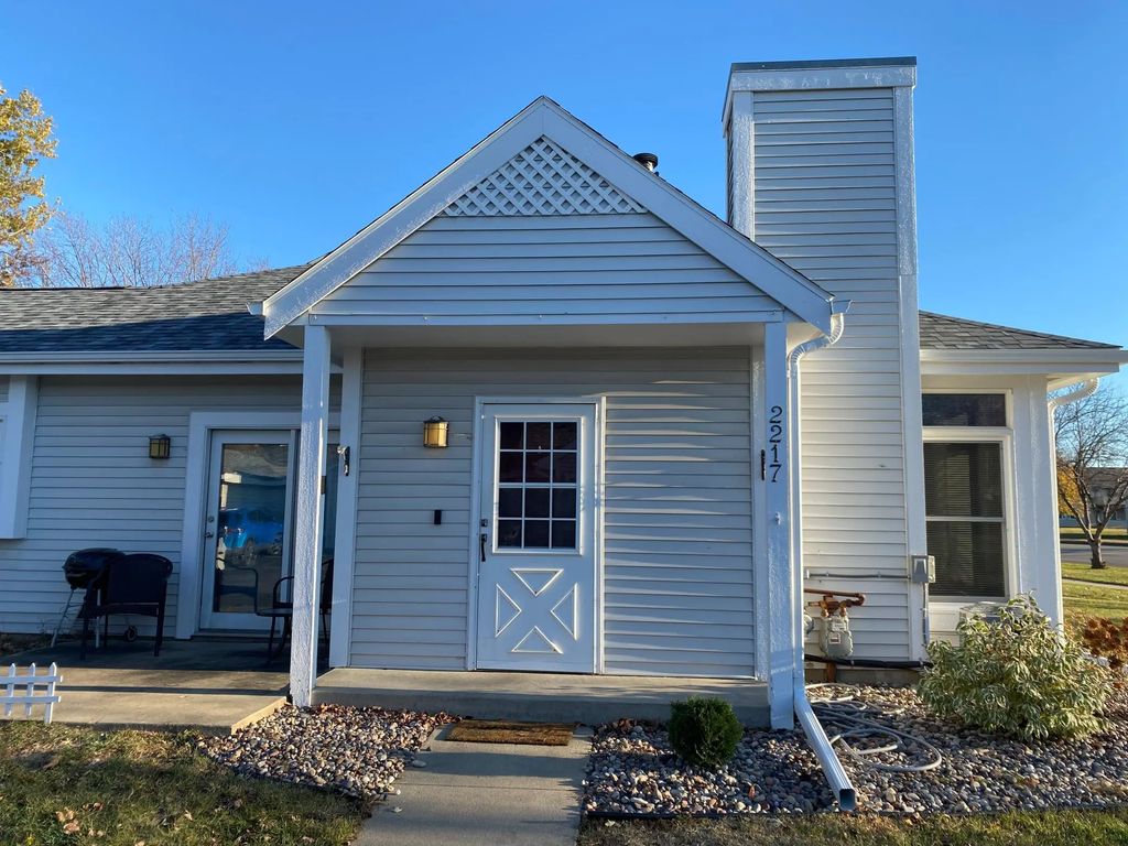 2217 Valleyhigh Drive Nw, Rochester
