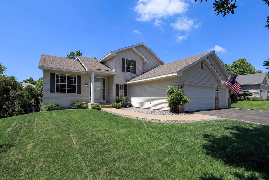 19886 Evensong Avenue, Farmington