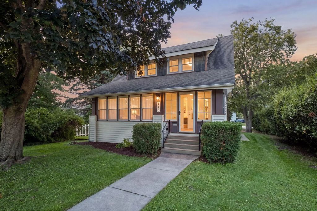 116 Shumway Avenue, Faribault