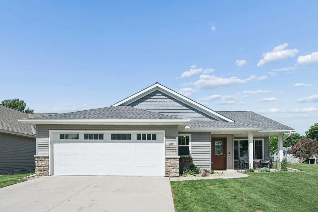 900 19th Street Se, Willmar