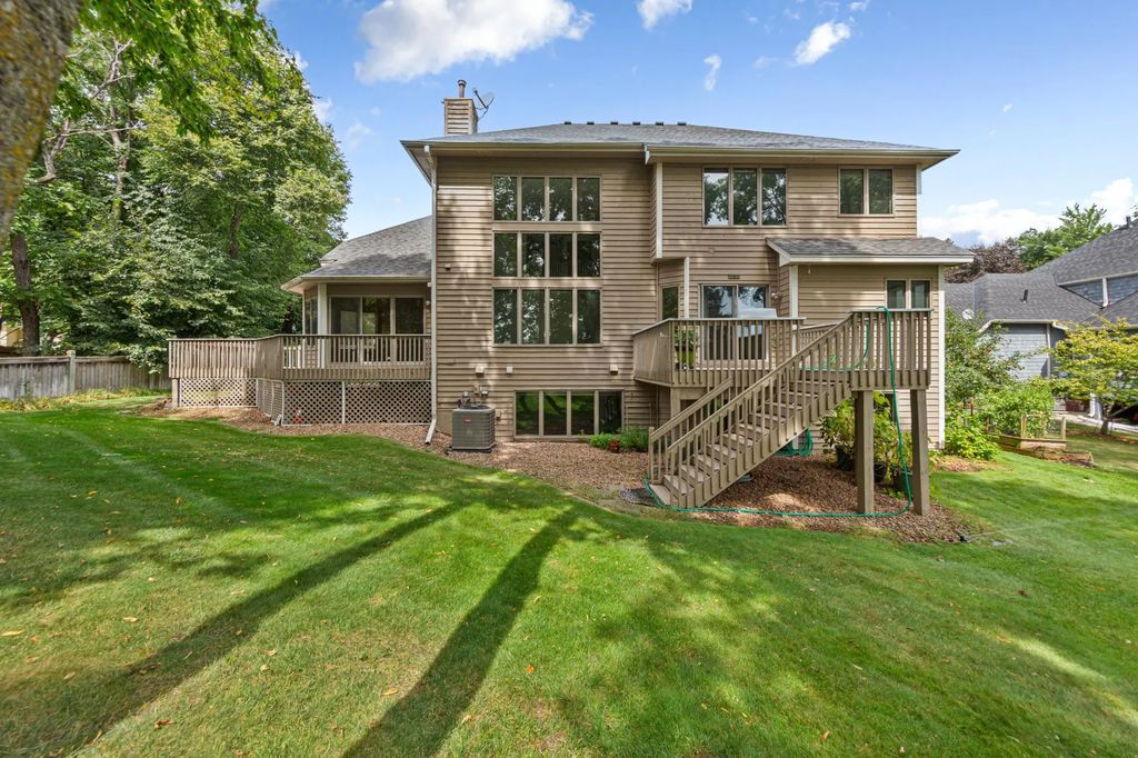 13985 42nd Avenue N, Plymouth