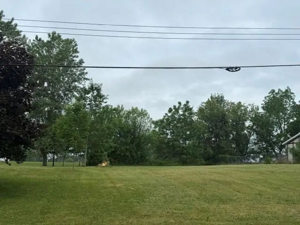 S Maple Street, Ellsworth