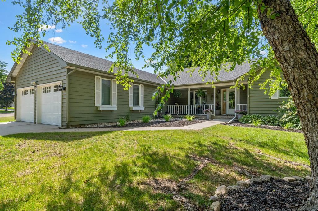 1417 Fairway Drive, Faribault