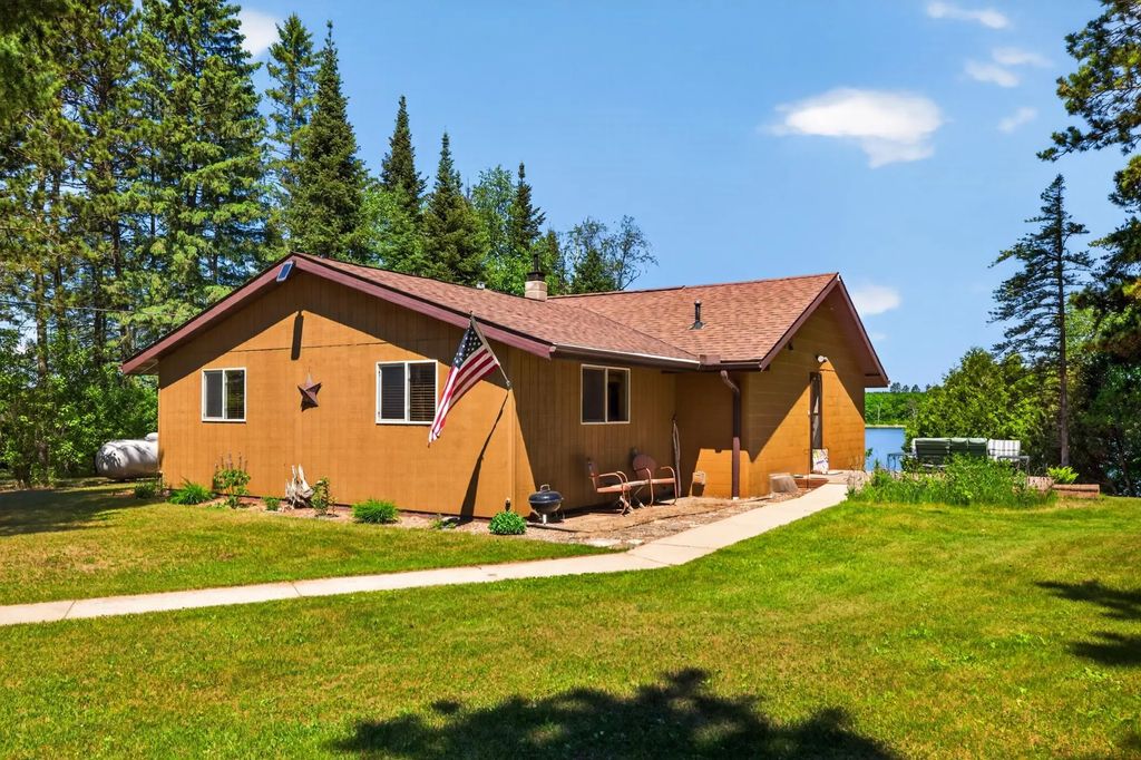 29846 State 87, Akeley