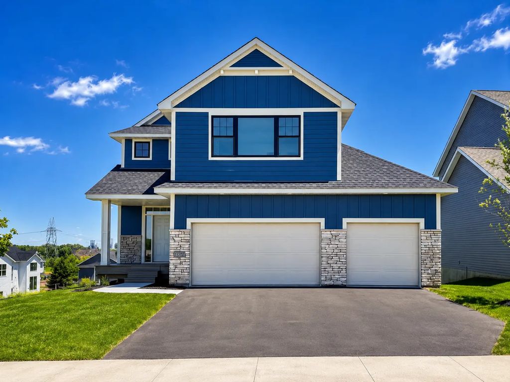 13702 Arrowhead Way, Rosemount