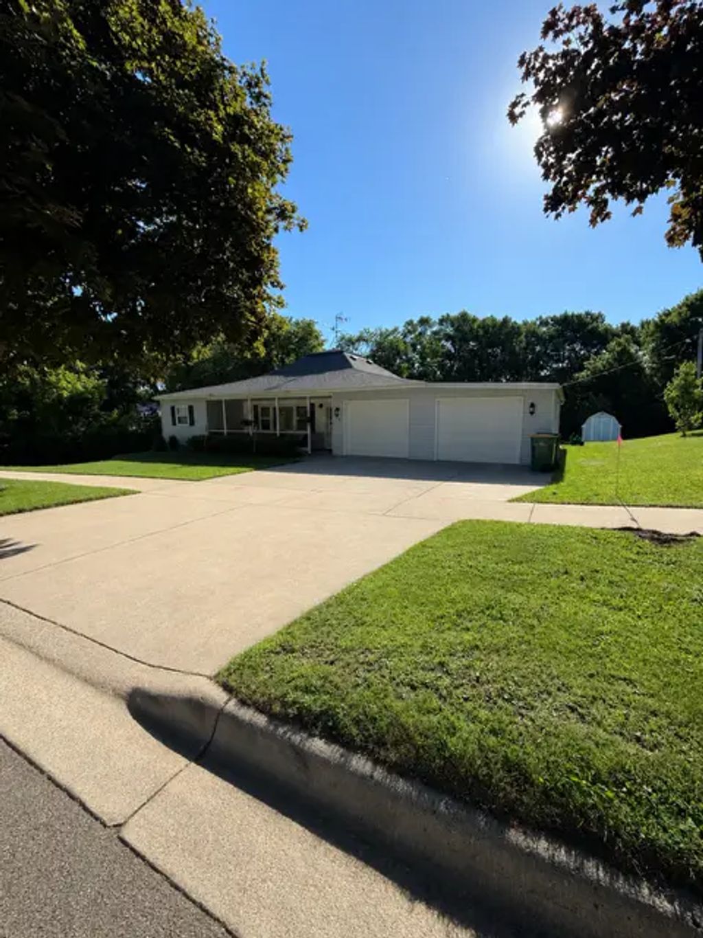 109 S Griffin Street, Lakefield