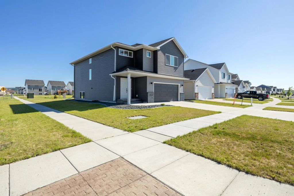 6381 Saint Ann Avenue, Horace