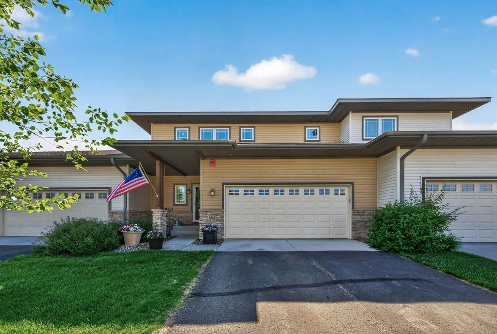 1245 Vernon Drive, Carver