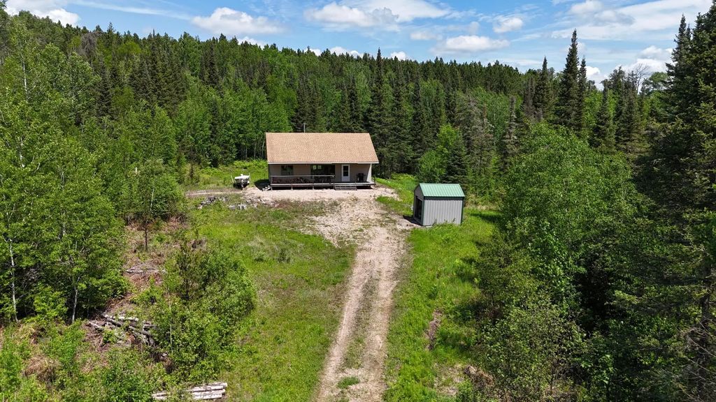 5142 Wolf Knoll Road, Orr