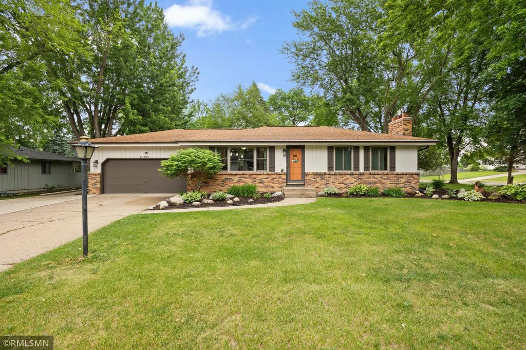 10157 Irwin Road, Bloomington