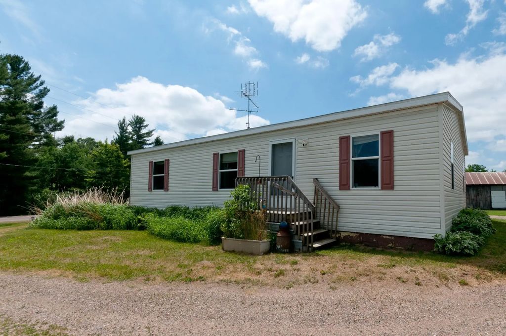2062 3 1/2 Avenue, Chetek