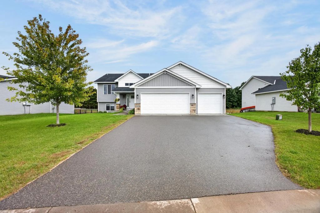 25695 Euclid Avenue, Wyoming