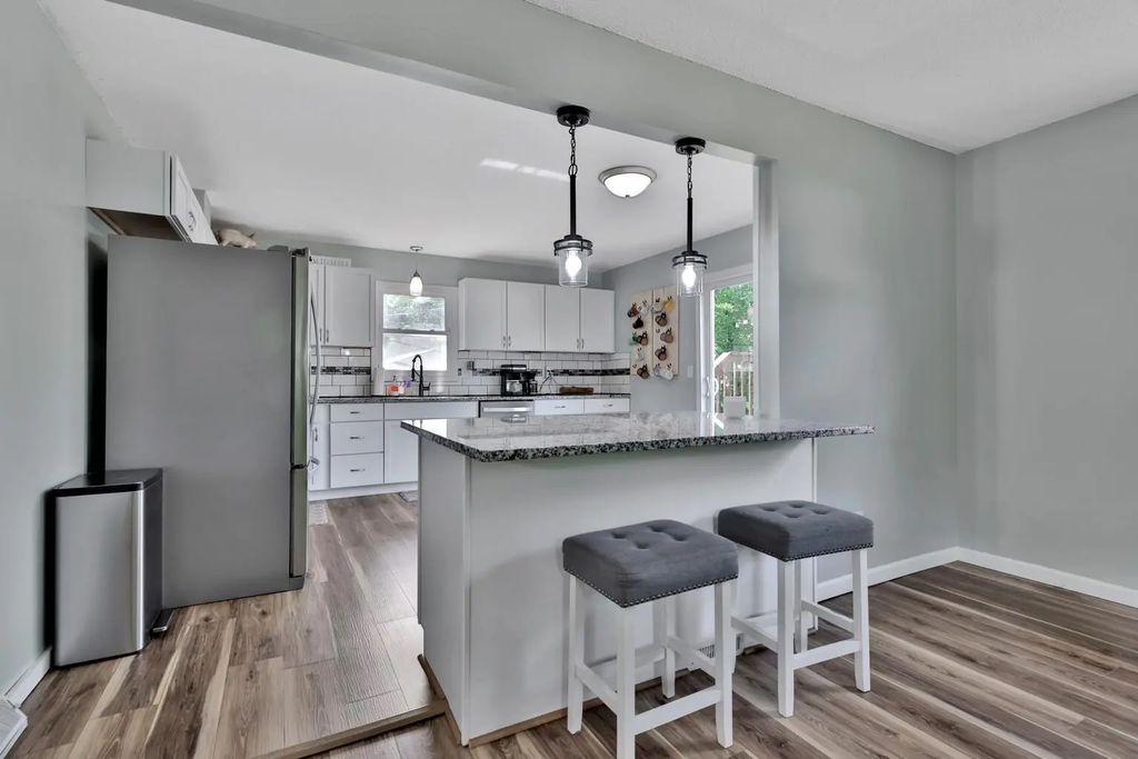 22747 Danube Street Ne, Stacy