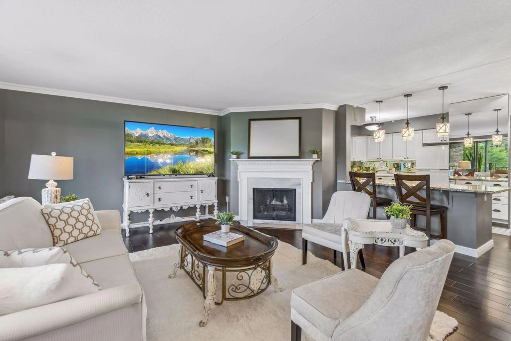 1077 Sibley Memorial Highway 602, Lilydale