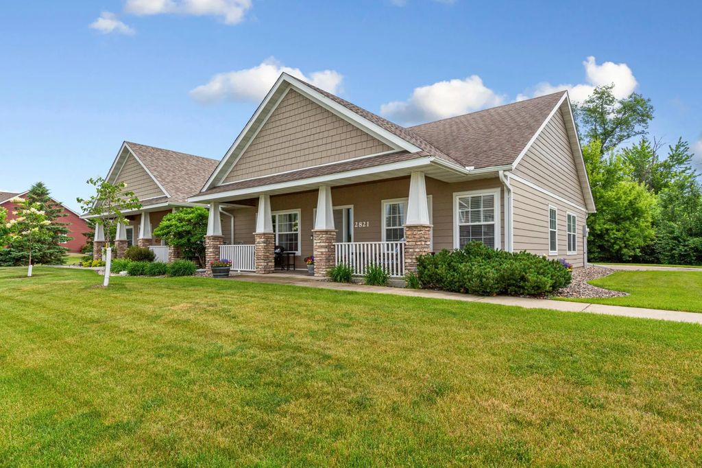 2821 Hanson Avenue, Faribault