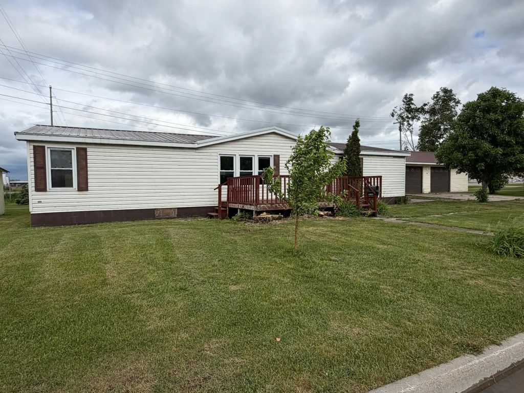 205 4th Avenue Sw, Roseau