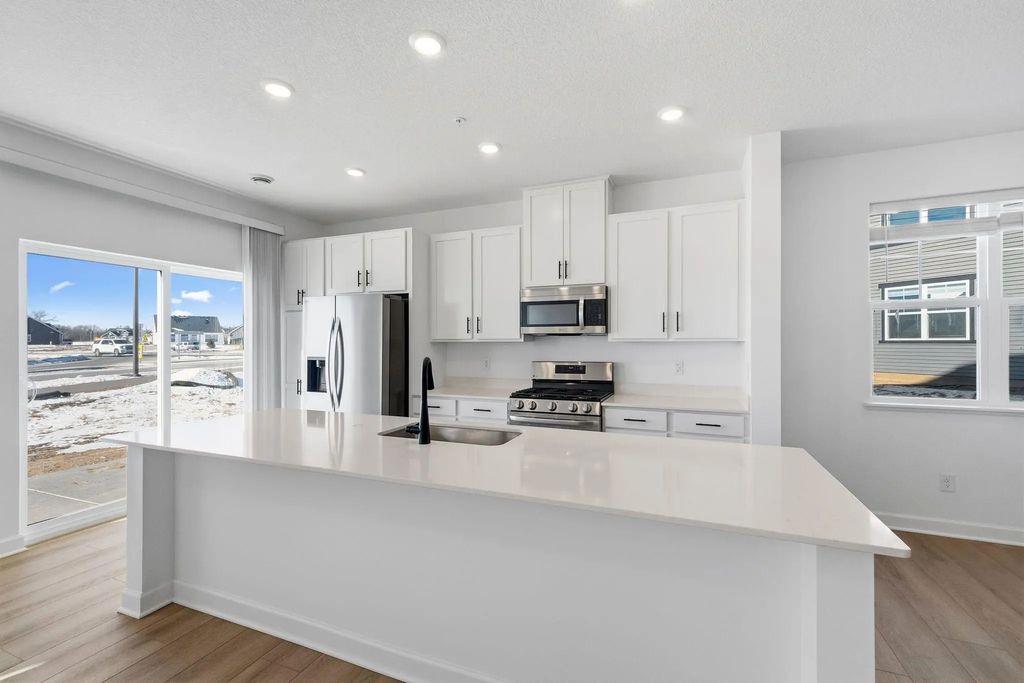 10542 Glacier Lane N, Maple Grove