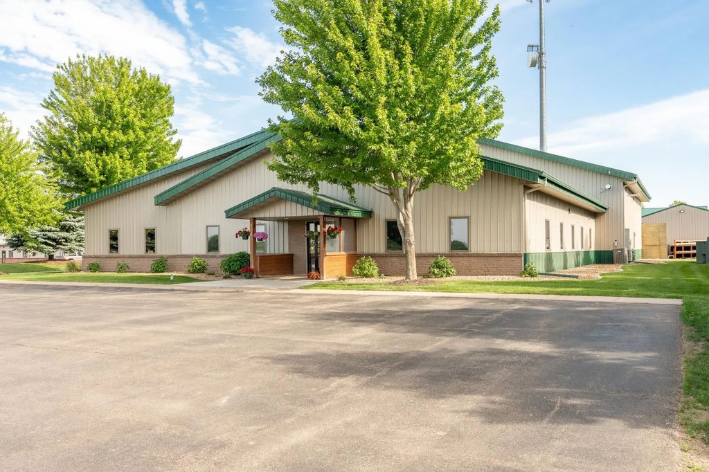800 6th Street Nw, New Prague