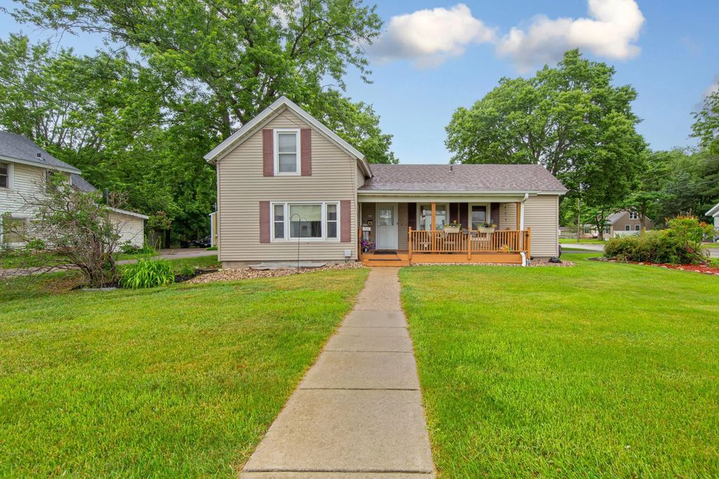 806 5th Street Nw, Faribault