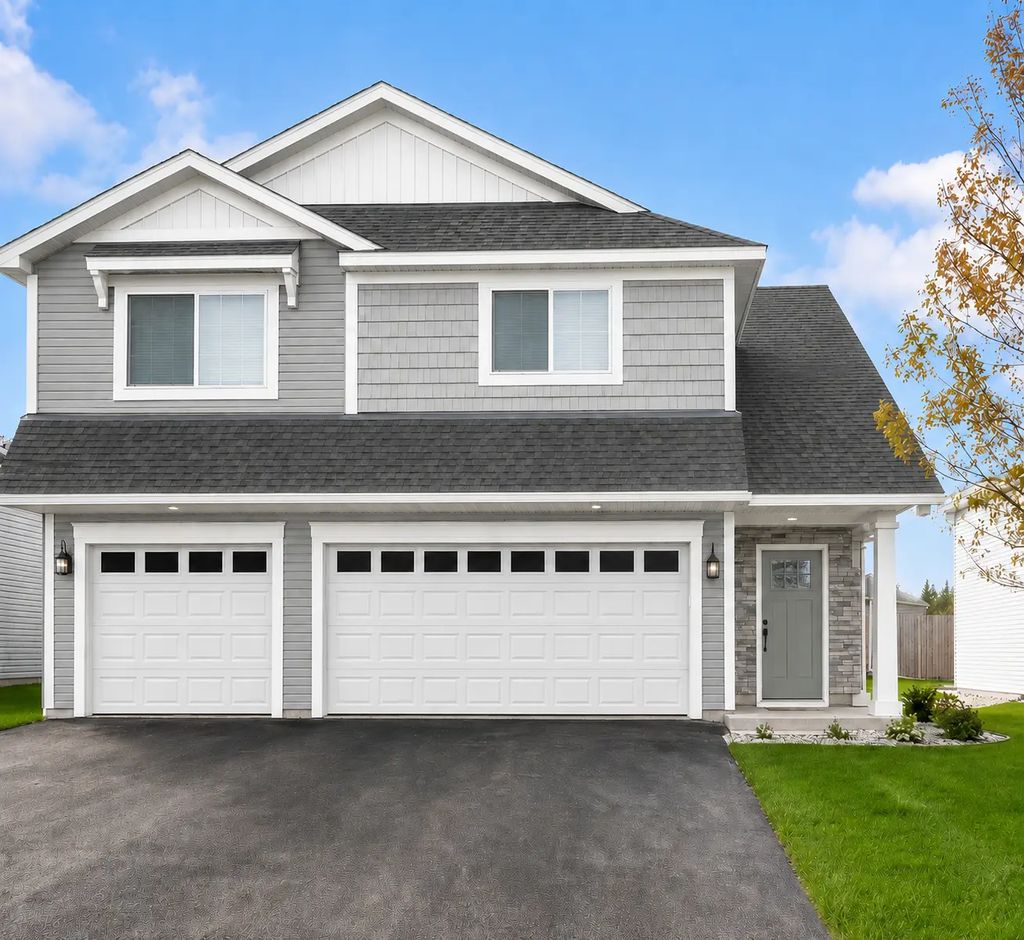 360 Florence Avenue S, Annandale