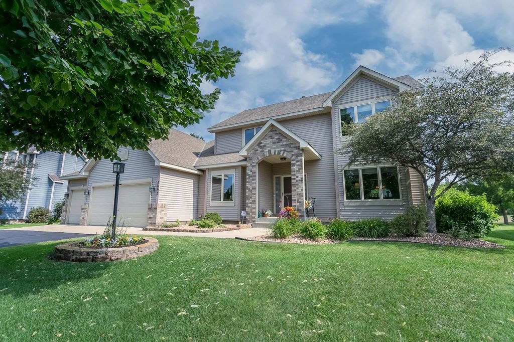 3895 Arlington Drive, Woodbury