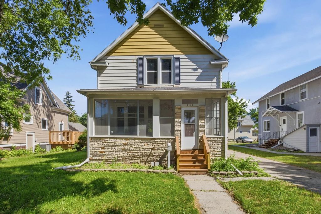 1111 8th Avenue N, Fargo