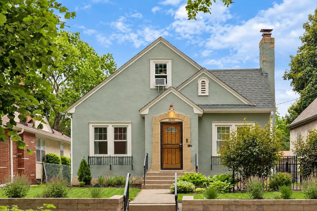 3350 Xerxes Avenue N, Minneapolis