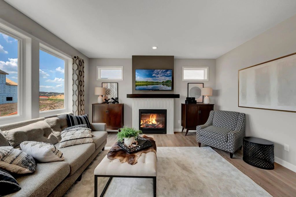 14381 Alder Avenue, Rosemount