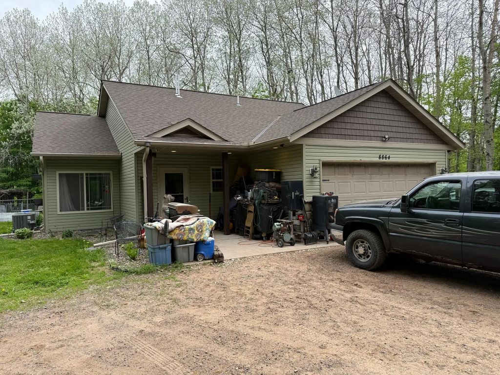 8864 517th Street, Rush City