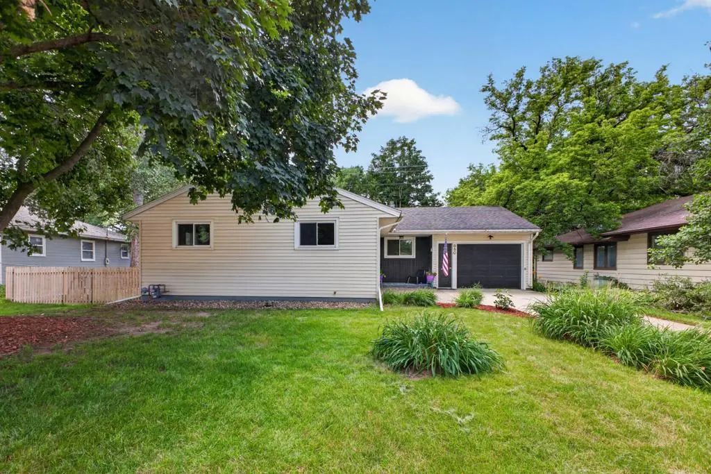 850 11 1/2 Street Sw, Rochester