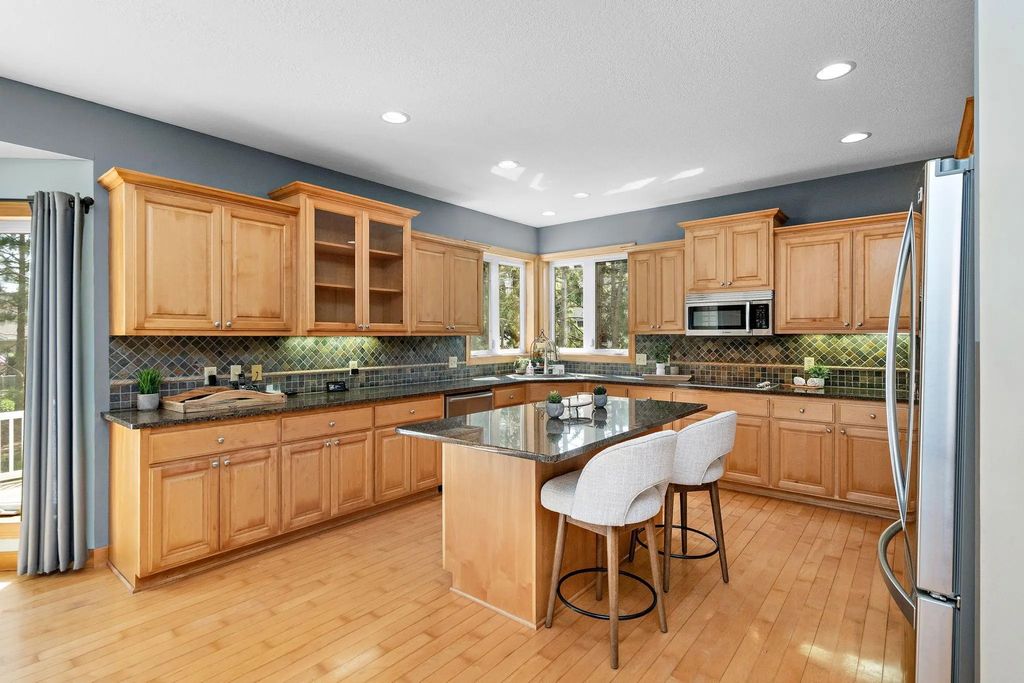 8197 Drexel Court, Eden Prairie