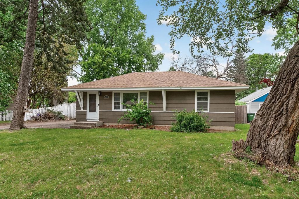 525 79th Avenue Ne, Spring Lake Park