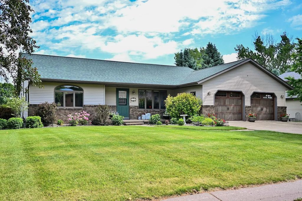 110 Benson Drive, Lewiston