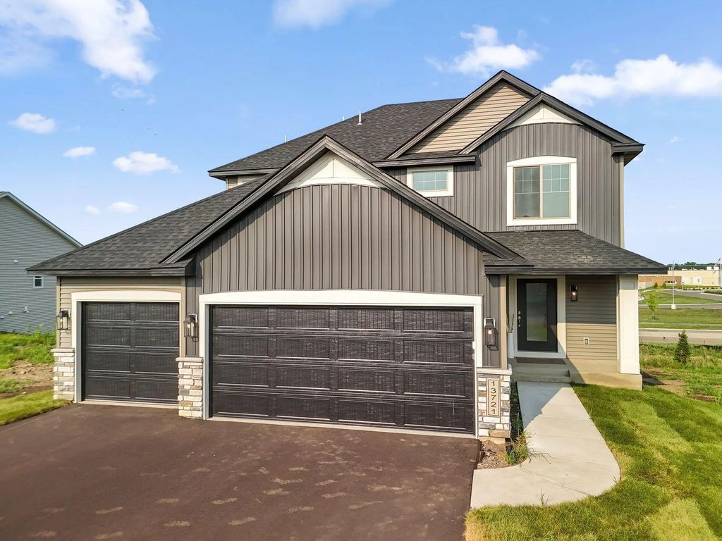 13721 Arrowhead Way, Rosemount