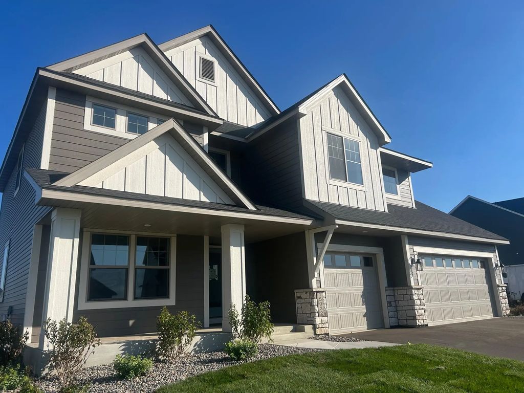 15032 Ardmullivan Lane, Rosemount