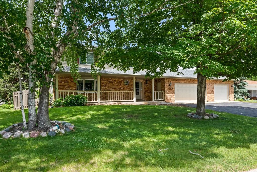 3565 144th Street W, Rosemount