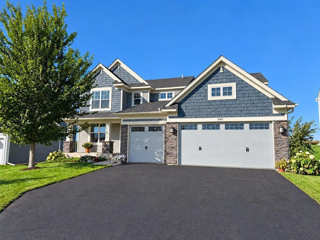 1562 Edgebrook Lane, Carver