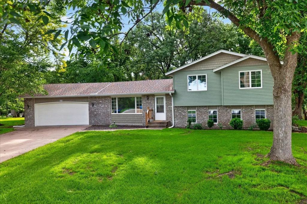 221 Jerry Liefert Drive, Monticello