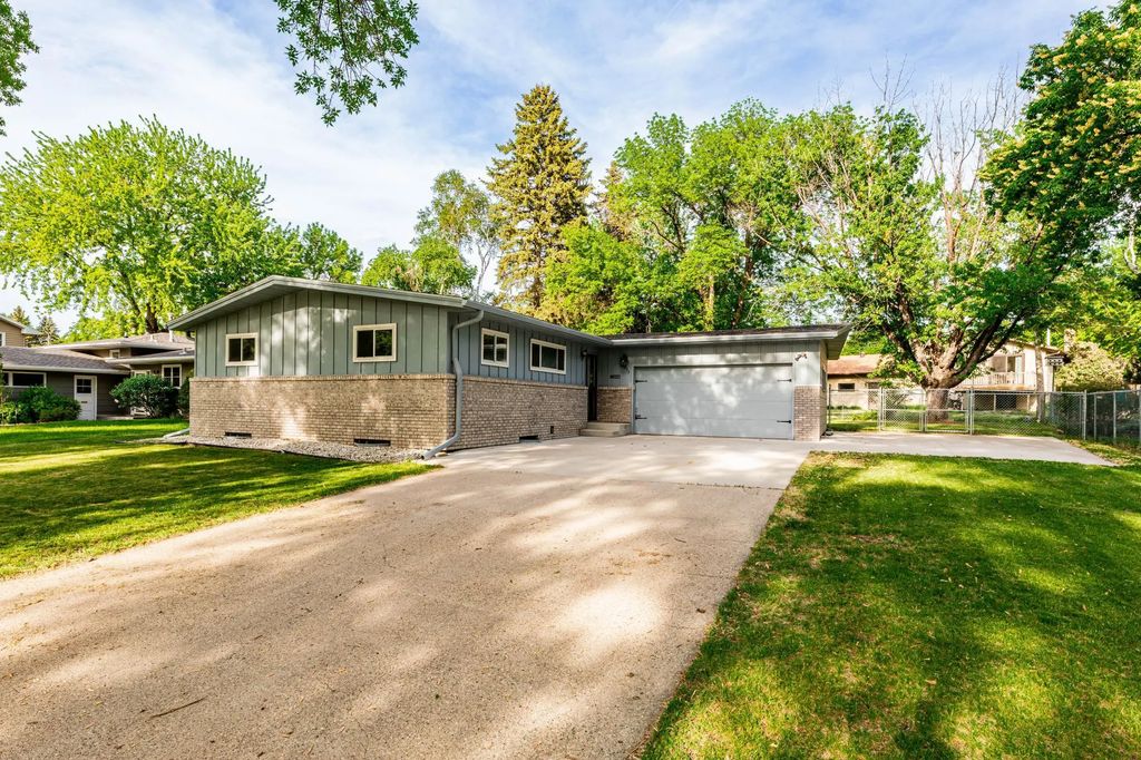 2853 2nd Street N, Fargo