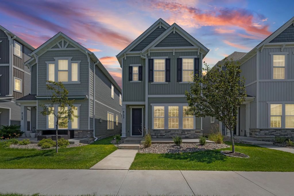 8133 Arrowwood Lane N, Maple Grove